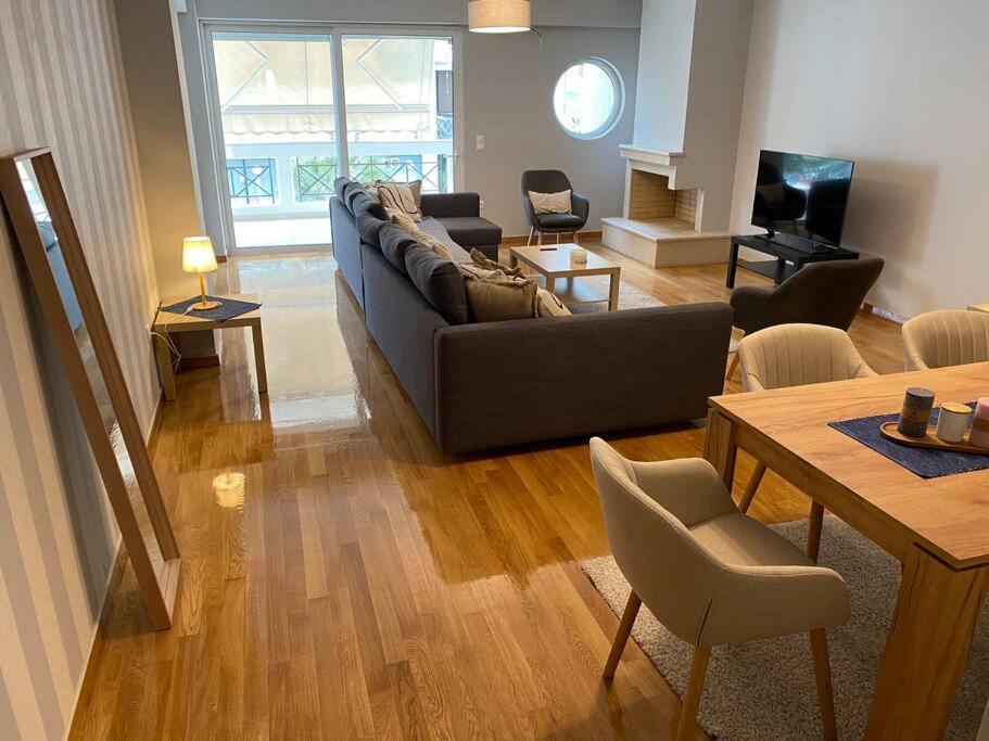 Classy 3Br With 2 Bathrooms Apartment In Marousi Афіни Екстер'єр фото